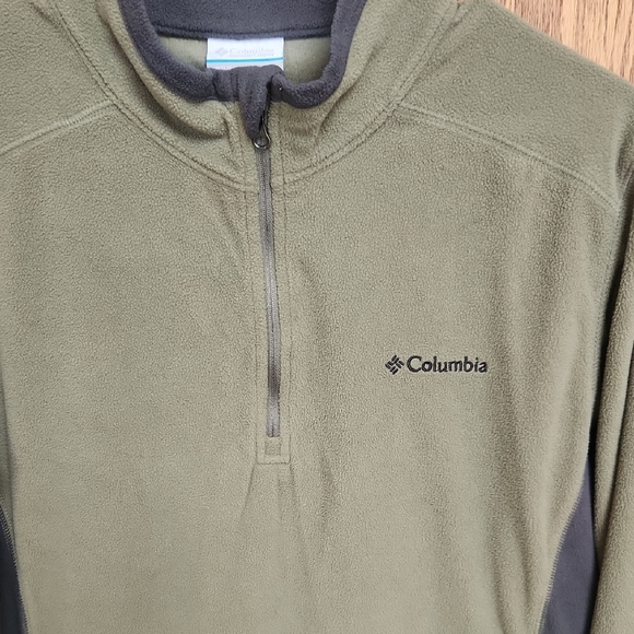 Columbia Olive Green and Charcoal Fleece Pullover - Picture 2 of 6